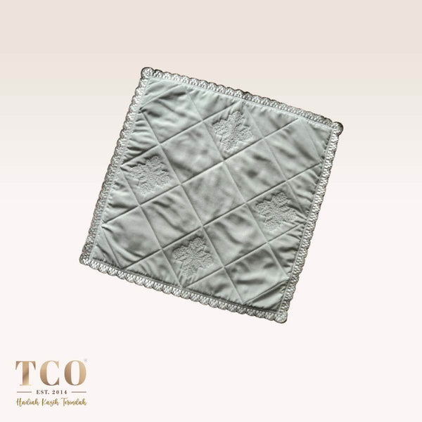 Tatreez Mini Sajaddah in Pale Olive