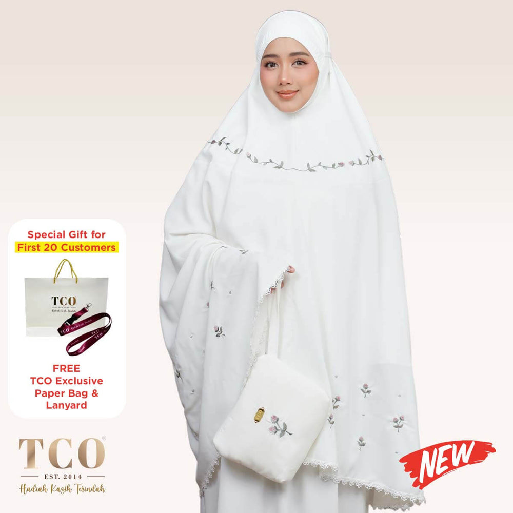 Telekung Nuur Petal in Off White Berry