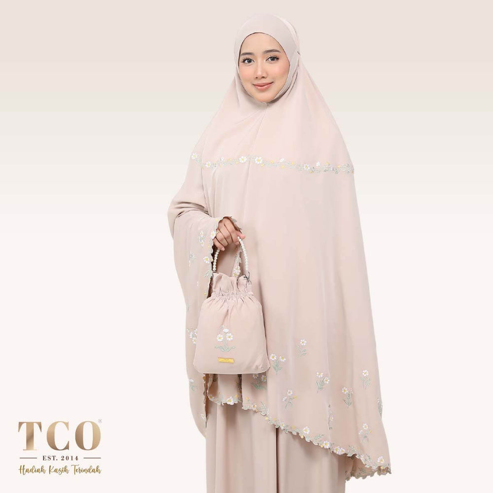 Telekung Daisy Luxe in Almondy Latte