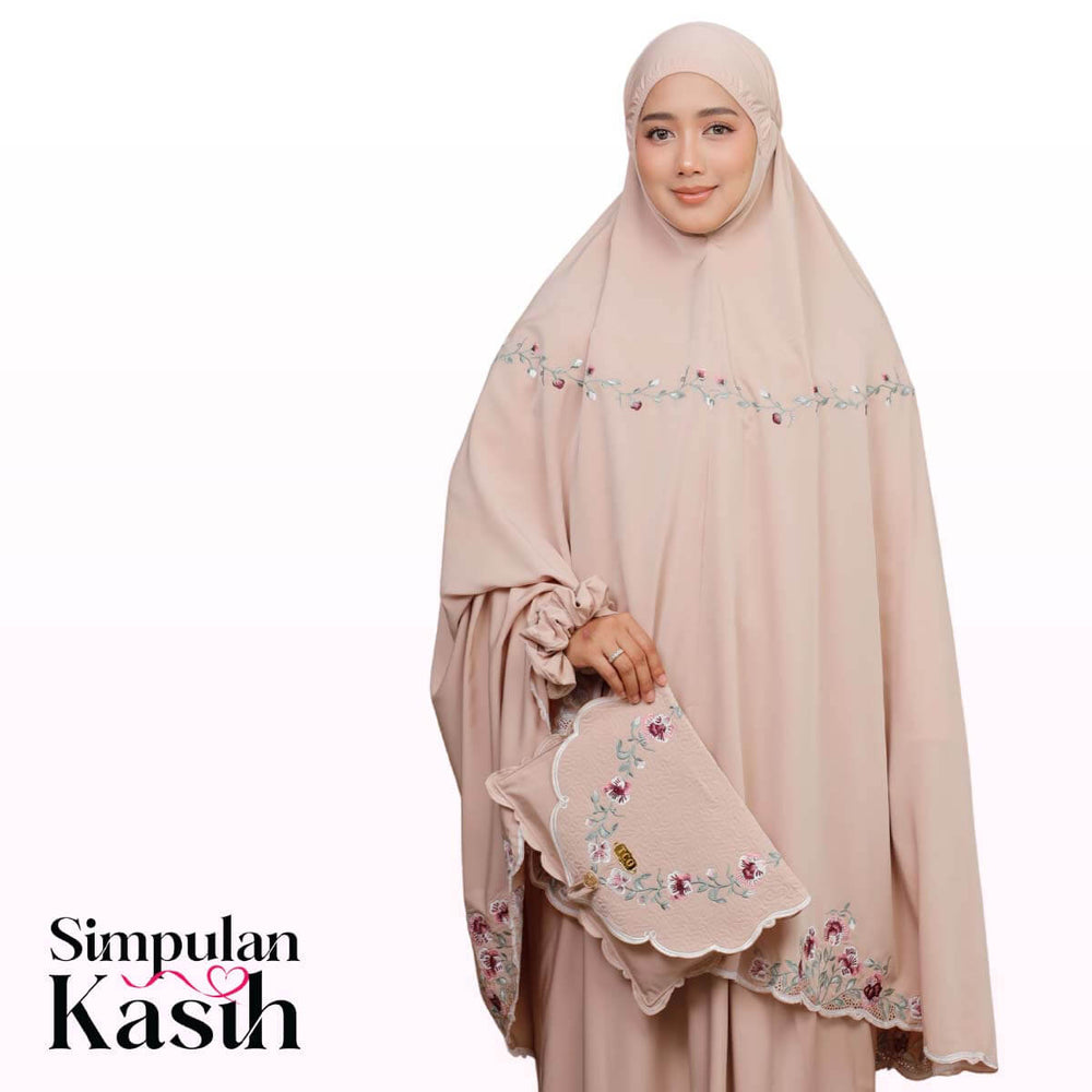 Telekung Mekar Luxe in Almondy Latte