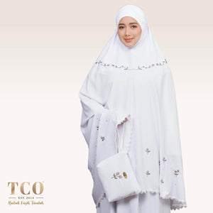 Telekung Nuur Petal in Snow White Berry