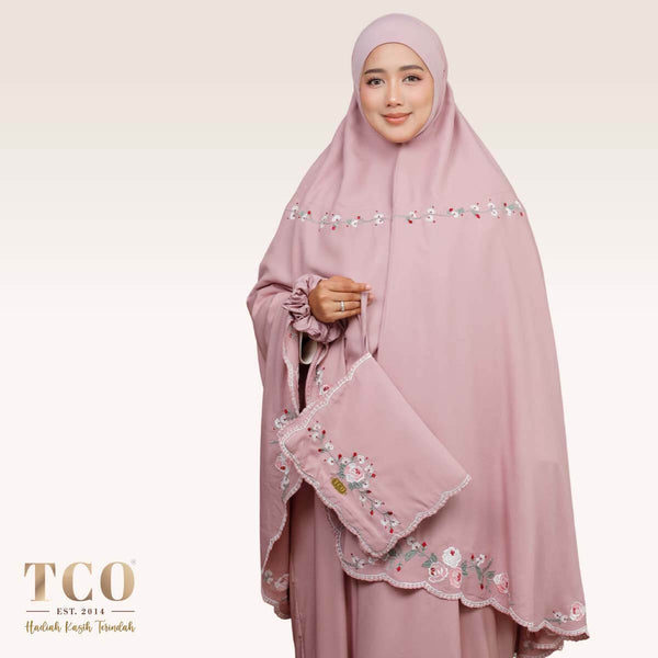Telekung Pearl Rosabella in Plum Mauve