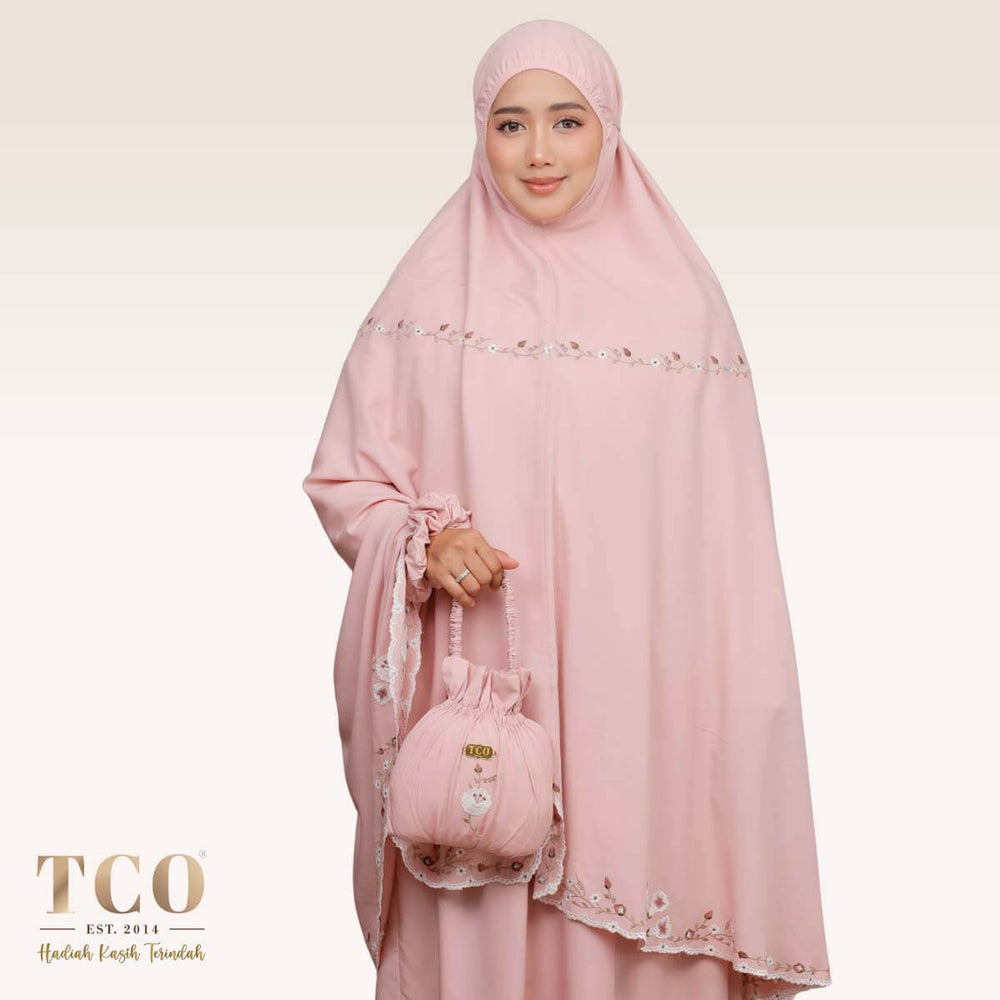 Telekung Pearl Yasmine in Pinky Blush