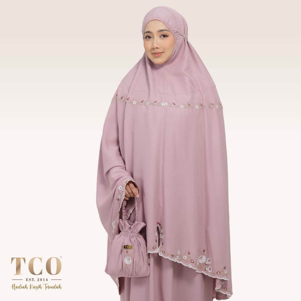 Telekung Pearl Yasmine in Plum Mauve