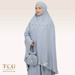 Telekung Pearl Yasmine in Smoky Bluish