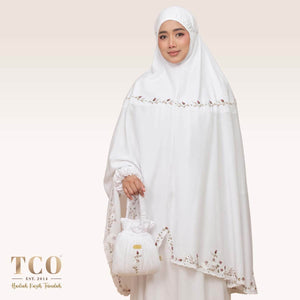 Telekung Pearl Yasmine in Snow White