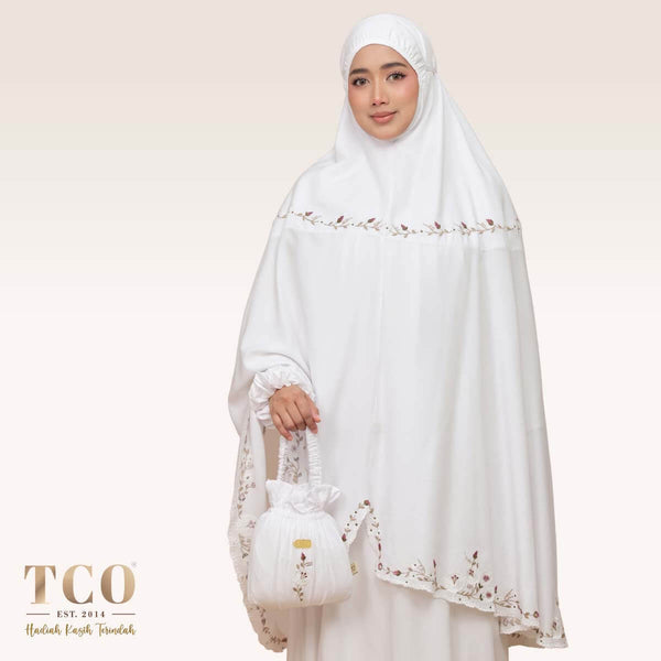 Telekung Pearl Yasmine in Snow White