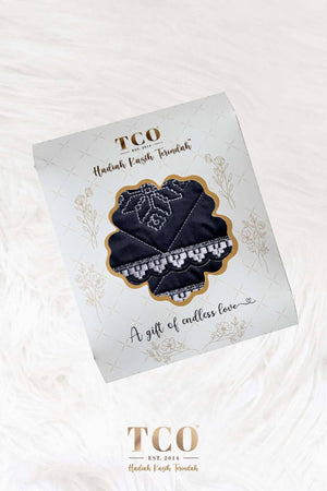 Tatreez Mini Sajaddah in Midnight Black