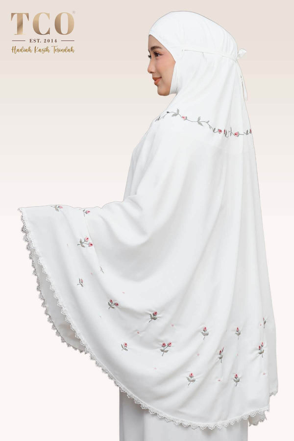 Telekung Nuur Petal in Off White Fuchsia
