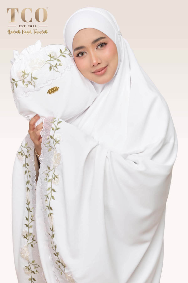 Telekung Nuur Rose in Snow White Ivory