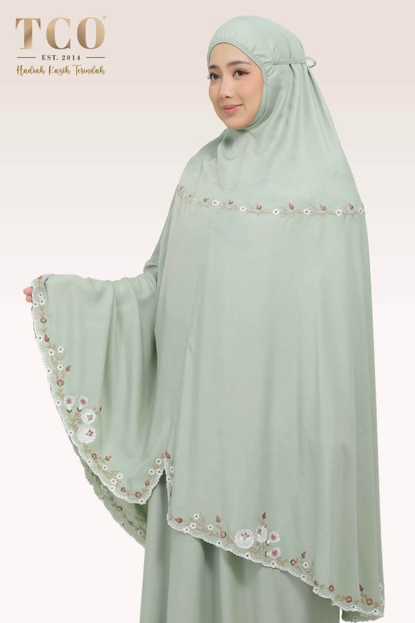 Telekung Pearl Yasmine in Serene Green