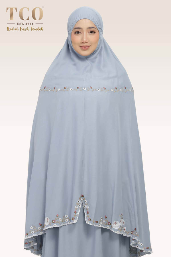 Telekung Pearl Yasmine in Smoky Bluish