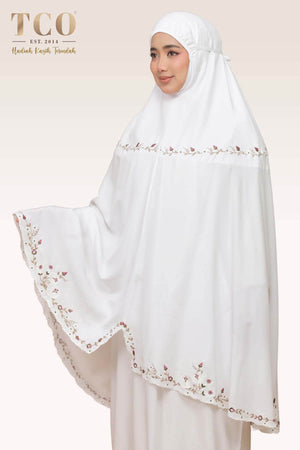 Telekung Pearl Yasmine in Snow White