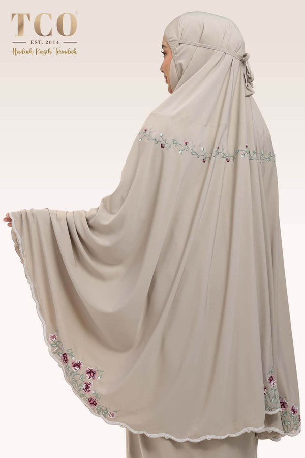 Telekung Mekar Luxe in Hazel Wood