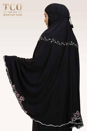 Telekung Mekar Luxe in Jet Black