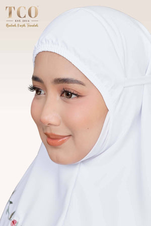 Telekung Nuur Petal in Snow White Fuchsia