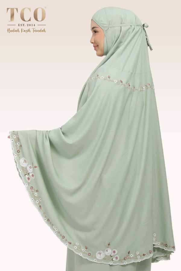 Telekung Pearl Yasmine in Serene Green