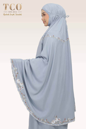 Telekung Pearl Yasmine in Smoky Bluish