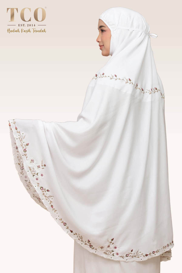 Telekung Pearl Yasmine in Snow White