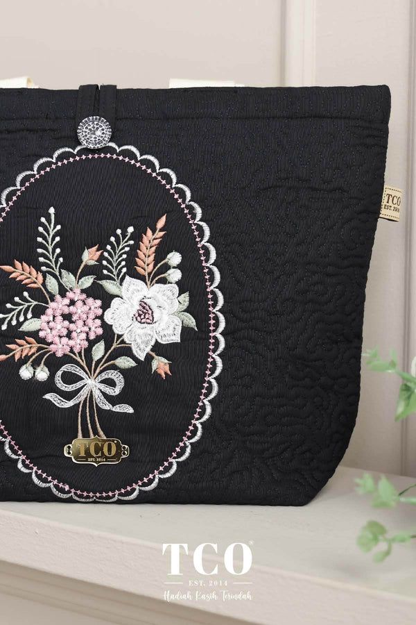 Seri Maya Bag & Mini Sajaddah in Classic Black
