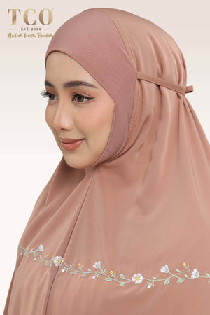 Telekung Daisy Luxe in Burnt Brick