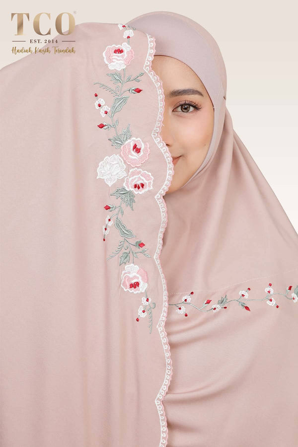 Telekung Pearl Rosabella in Creamy Mocha