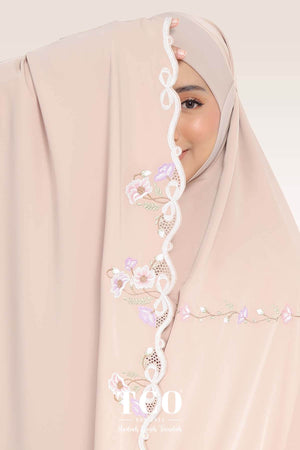 [LIMITED] Telekung Blossom Luxe in Almondy Latte
