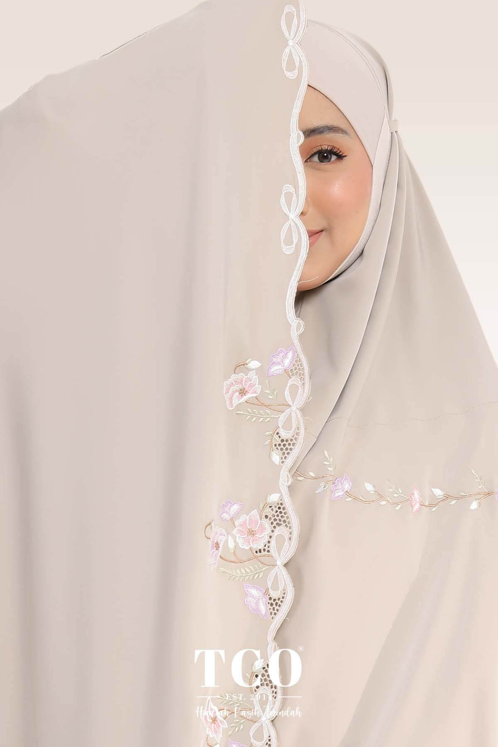 Telekung Blossom Luxe in Hazel Wood