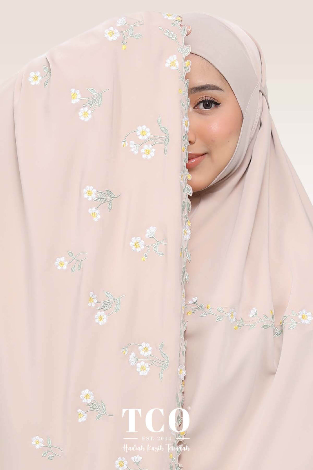 Telekung Daisy Luxe in Almondy Latte