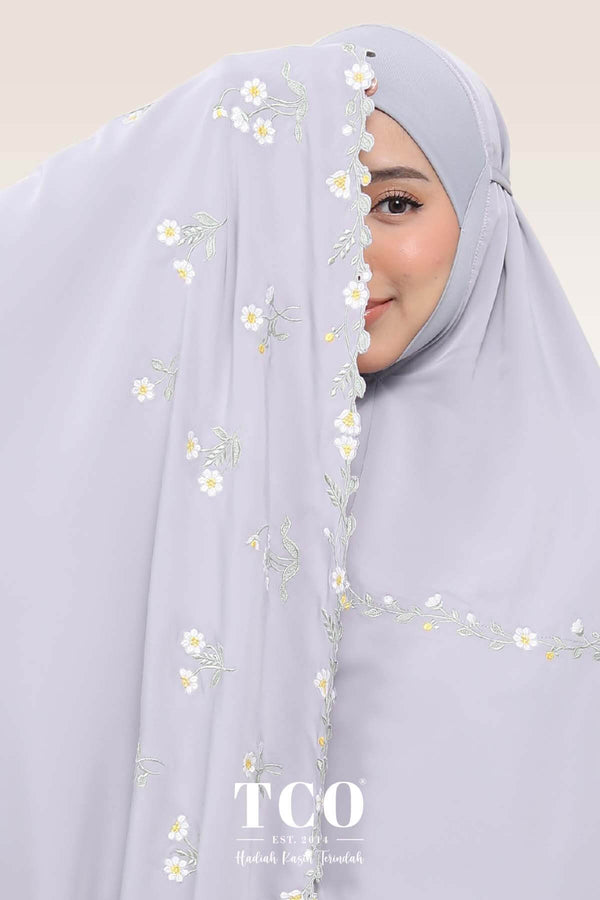 Telekung Daisy Luxe in Gray Lilac