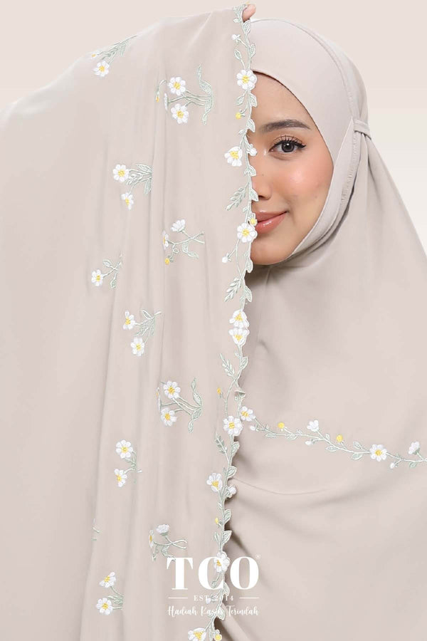 Telekung Daisy Luxe in Hazel Wood