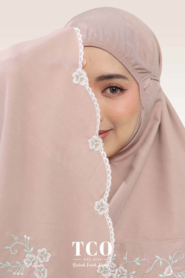 Telekung Florina in Toffee Latte