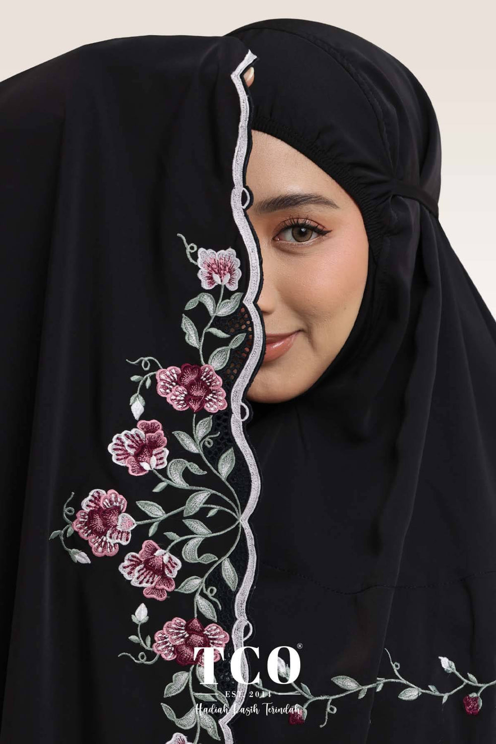 Telekung Mekar Luxe in Jet Black