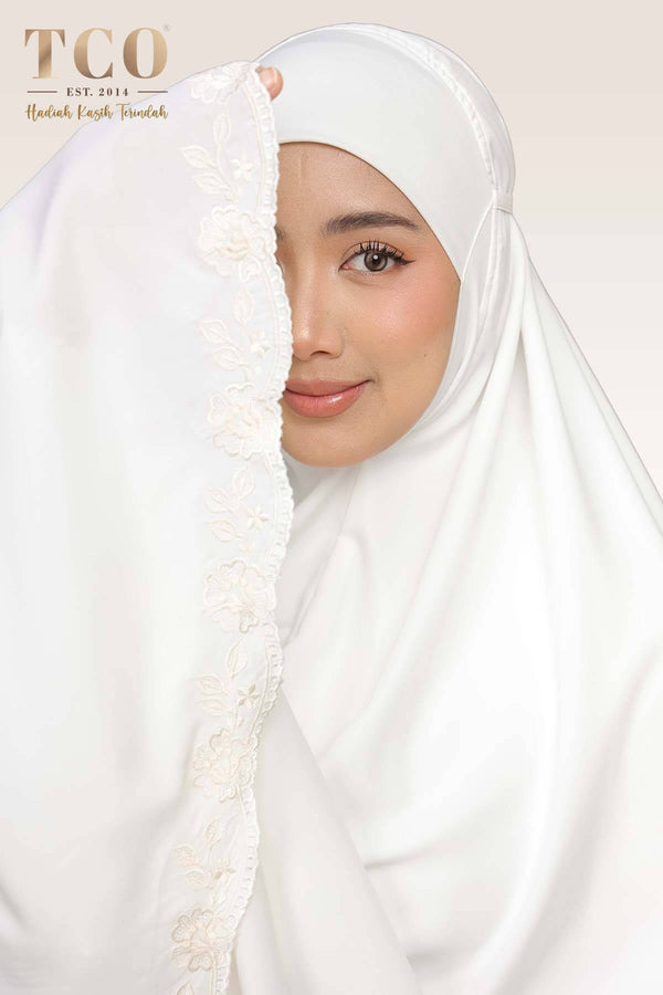 Nawa Mini Telekung in Off White