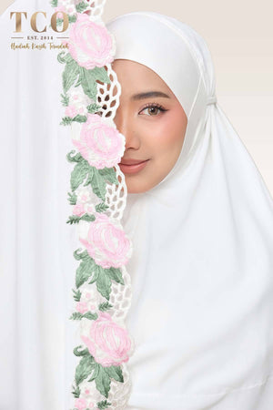 Telekung Nuur Fleur in Off White Soft Pink