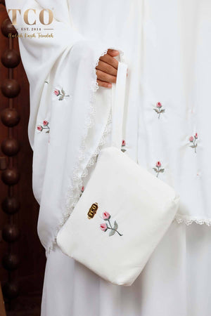 Telekung Nuur Petal in Off White Fuchsia