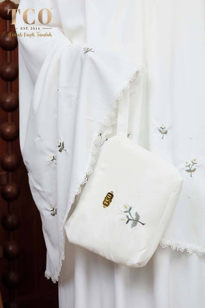 Telekung Nuur Petal in Off White Vanilla