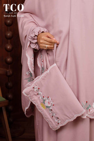 Telekung Pearl Rosabella in Plum Mauve