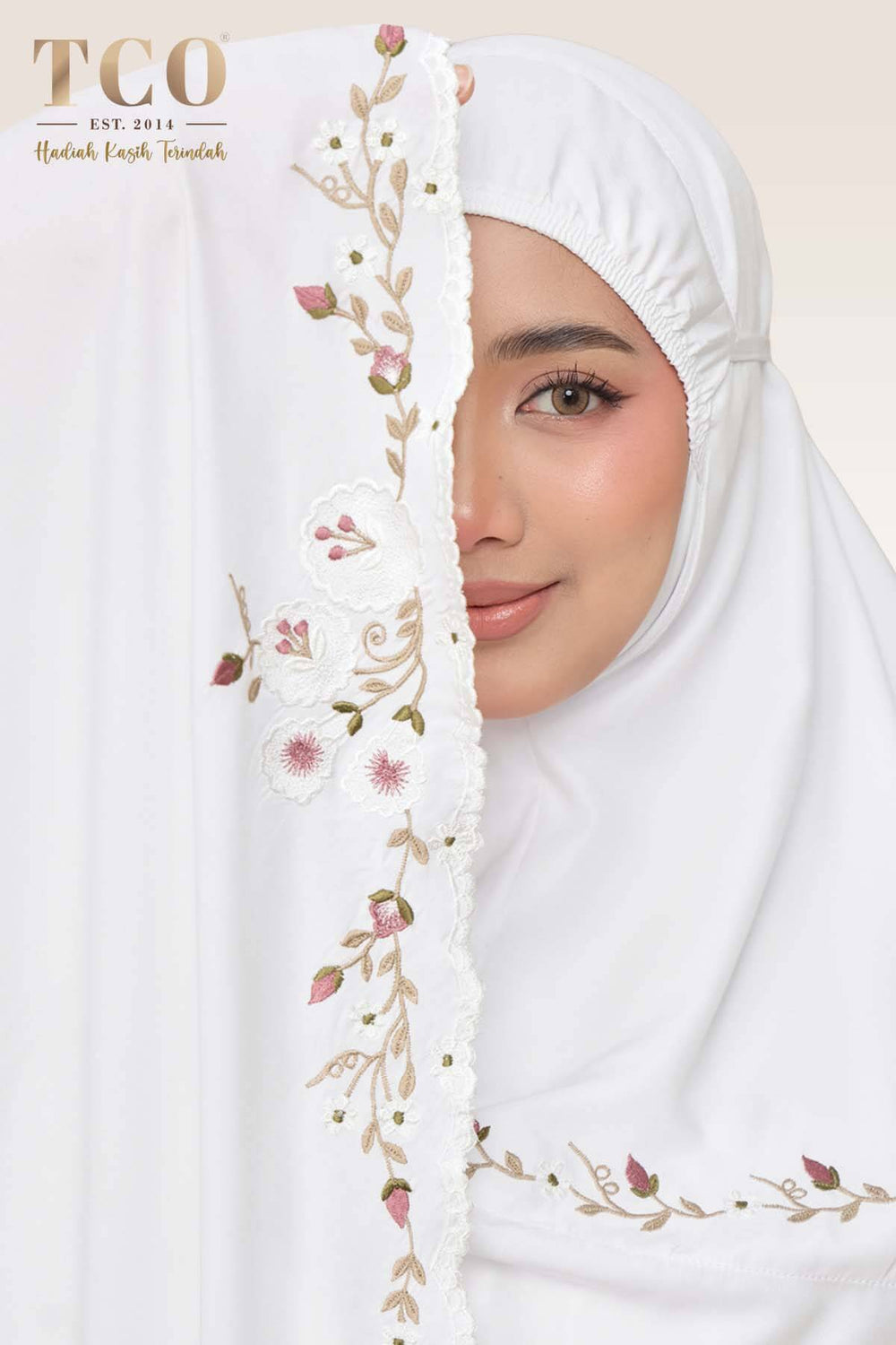 Telekung Pearl Yasmine in Snow White