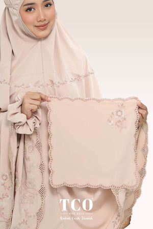 Telekung Windy Luxe in Almondy Latte