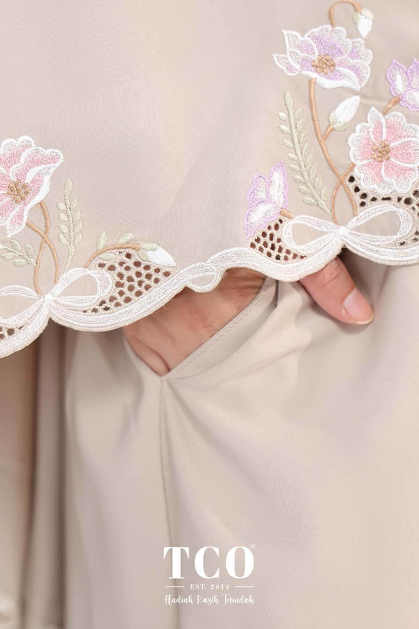 [LIMITED] Telekung Blossom Luxe in Hazel Wood