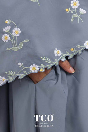 Telekung Daisy Luxe in Icy Gray