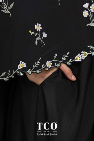 Telekung Daisy Luxe in Jet Black