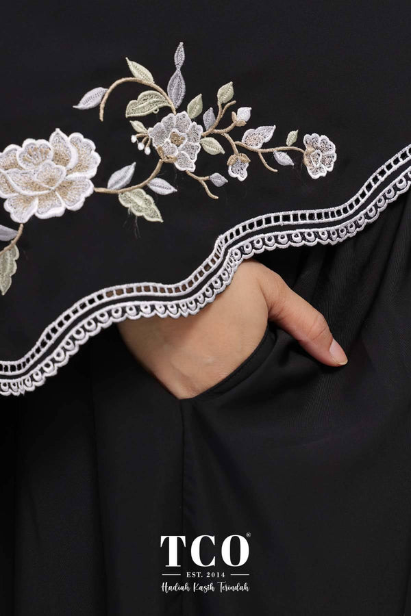 Telekung Kameela Luxe in Jet Black