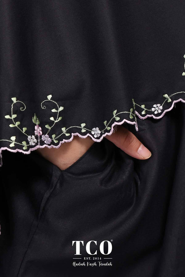 Telekung Melor in Black