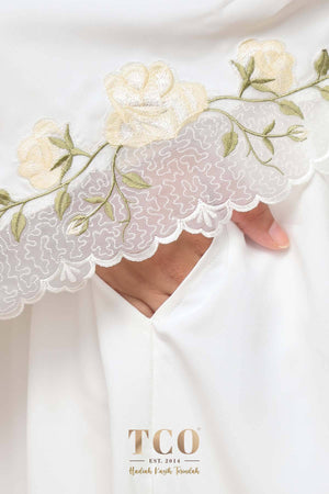 Telekung Nuur Rose in Off White Cream