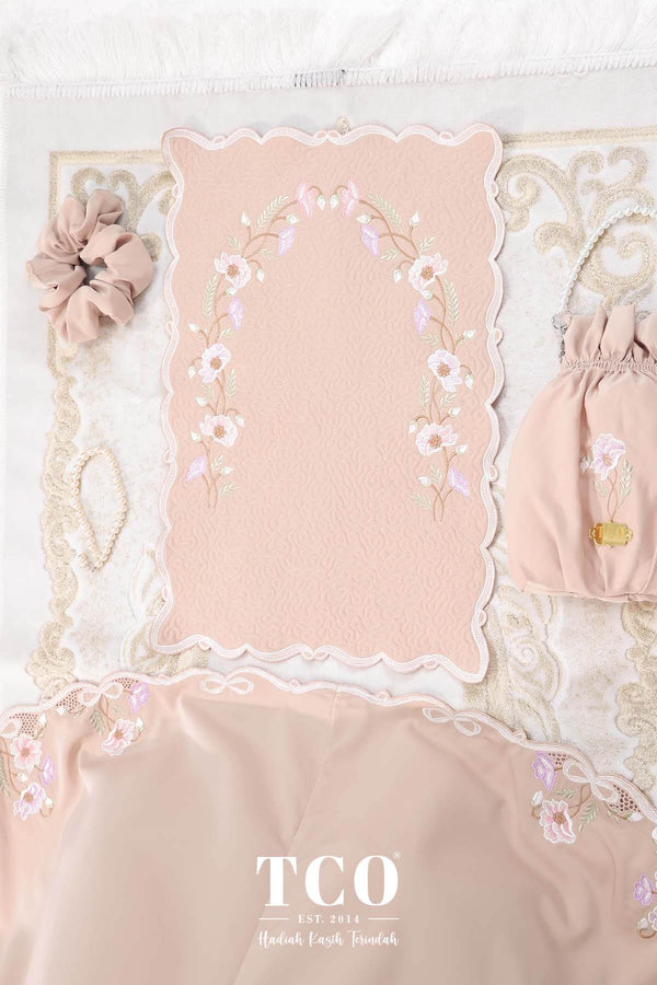 [LIMITED] Telekung Blossom Luxe in Almondy Latte