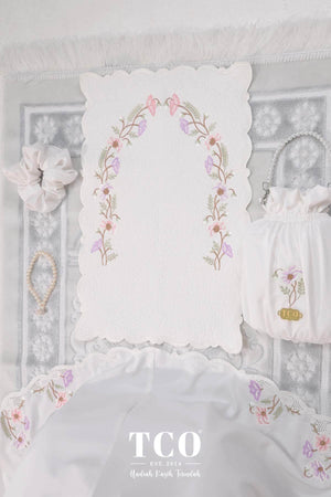 [LIMITED] Telekung Blossom Luxe in Off White