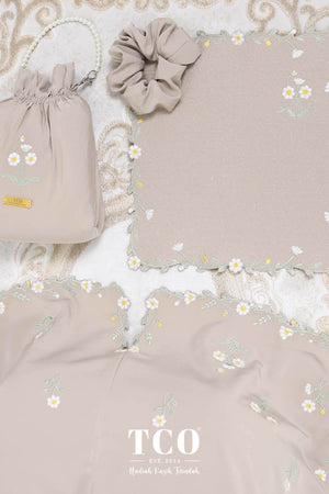 Telekung Daisy Luxe in Hazel Wood