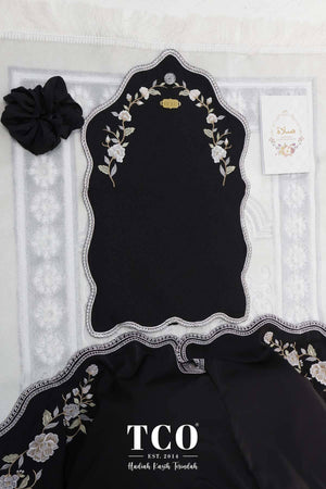Telekung Kameela Luxe in Jet Black